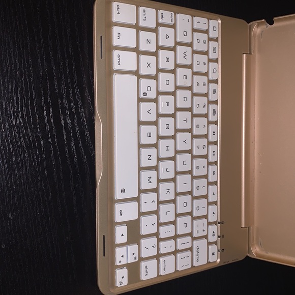 Rose gold iPad mini Bluetooth case with keyboard - Picture 2 of 4